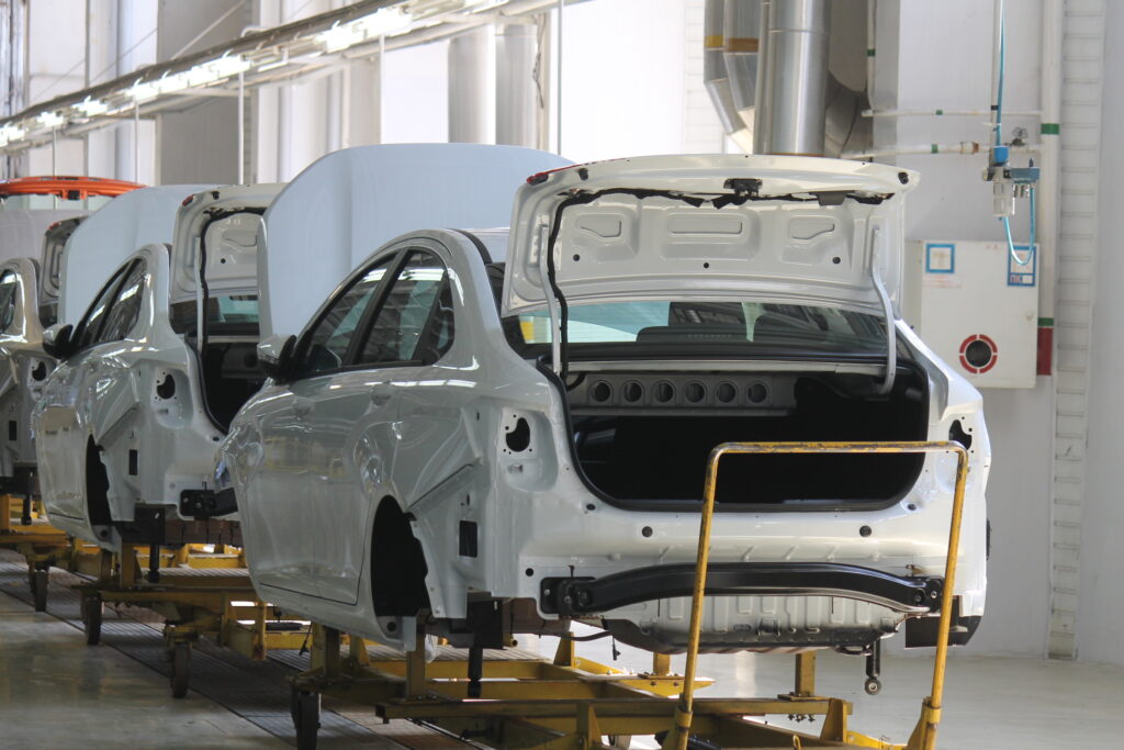 Как на ЗАЗе собирают новые автомобили Renault: экскурсия на производство (фоторепортаж) 1