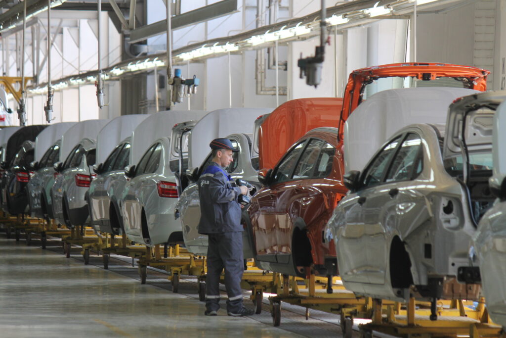 Как на ЗАЗе собирают новые автомобили Renault: экскурсия на производство (фоторепортаж) 2