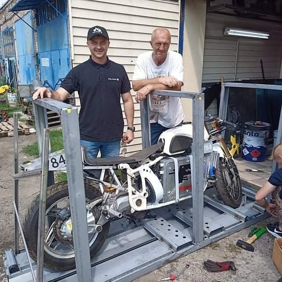 Украинский производитель электробайков планирует возродить мотоцикл Днепр 1