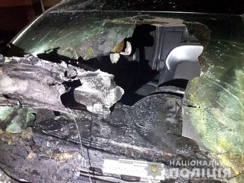 В Ровно ночью подожгли авто депутата 3