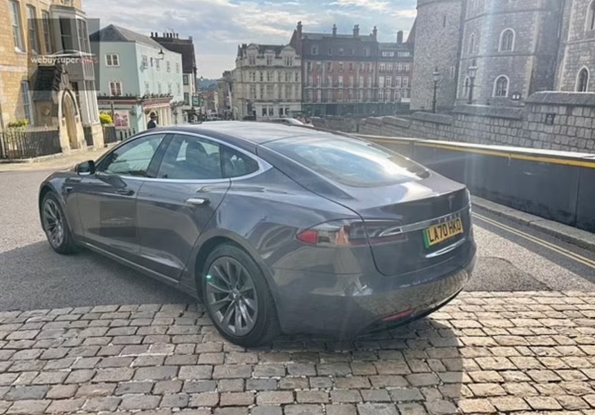 Tesla Model S принца Чарльза выставили на продажу 2