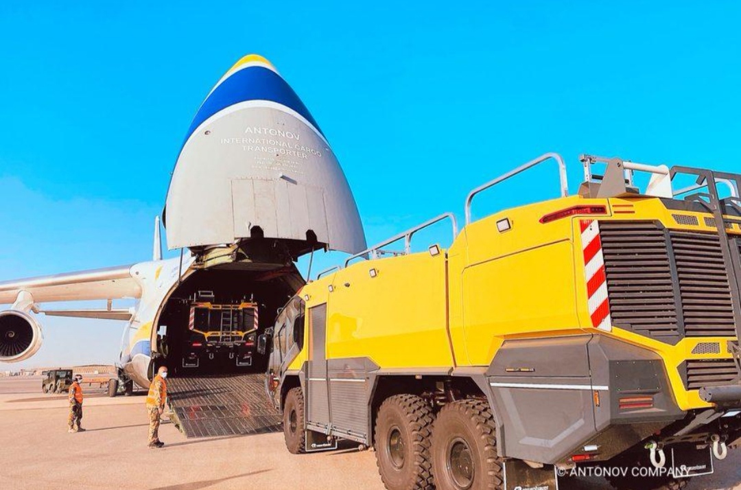 Украинский Ан-124 совершил уникальную перевозку пожарных автомобилей 3