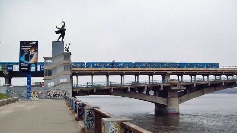 Город погрязнет в пробках – в Киеве грядет масштабный ремонт сразу трех мостов через Днепр 2