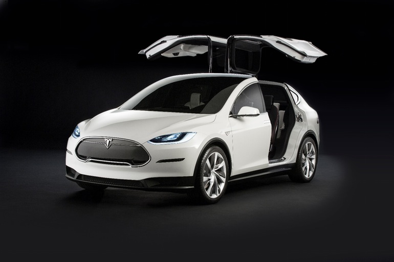 Tesla обновила базовую версию Model X 1