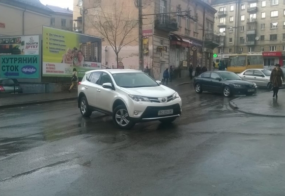 «Герои и героини парковки» заполонили дороги Украины 3