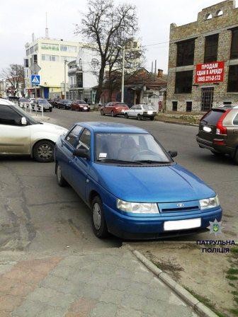 Фотографии «героев парковки» теперь публикует полиция 4