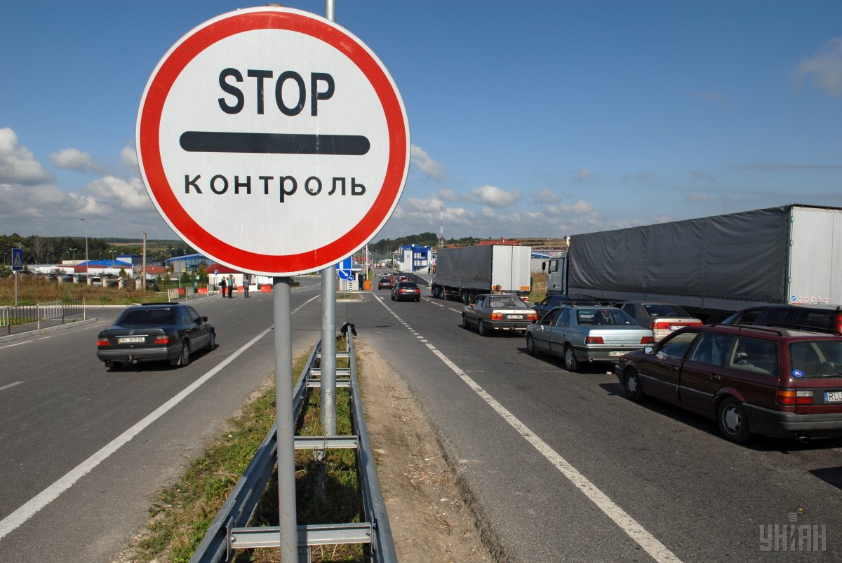 На границу с Польшей вернулись многокилометровые очереди из автомобилей 1