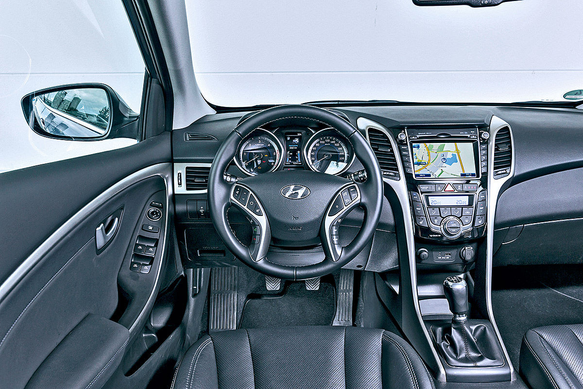 Hyundai i30 завоевал золотую медаль в испытании на прочность 2