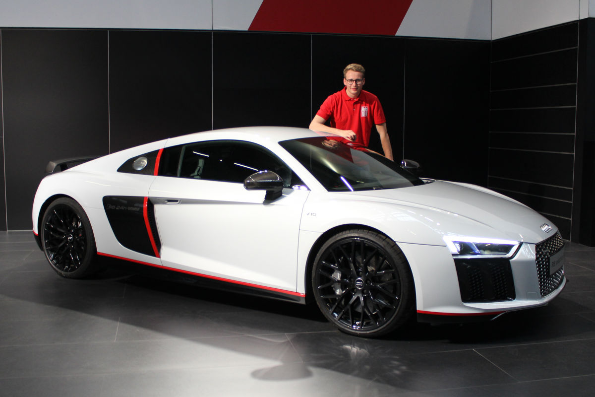 «Мечта любого автоколлекционера»: Audi представил спецверсию R8 V10 plus 1
