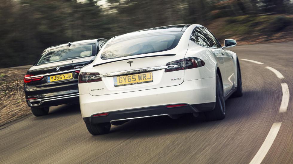 Технологии против роскоши: тест-драйв Tesla Model S vs BMW 730 2