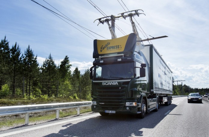 В Швеции тестируют «грузовики-троллейбусы» 1