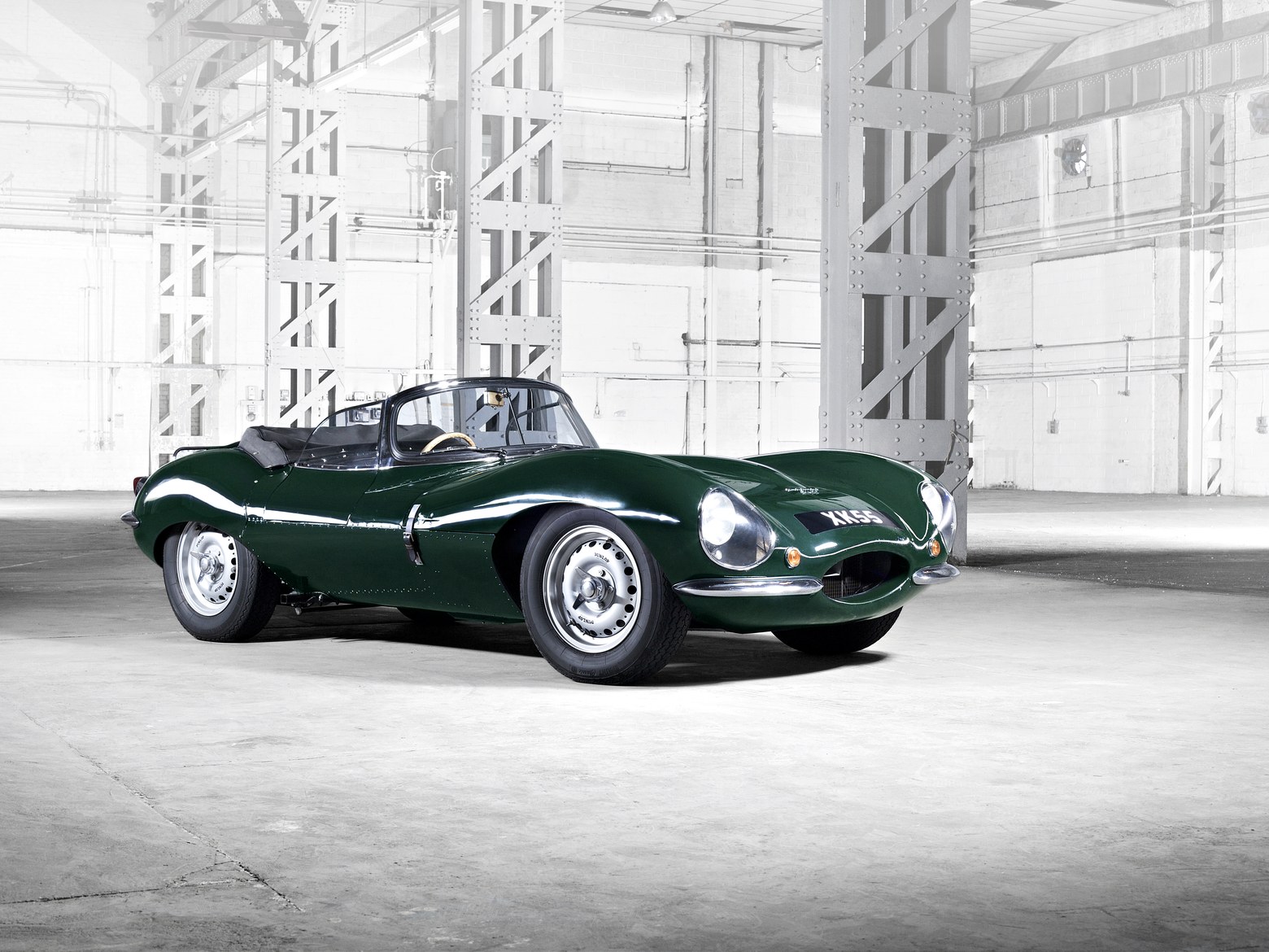Компания Jaguar выпустила автомобили, запланированные в 1957 году 2