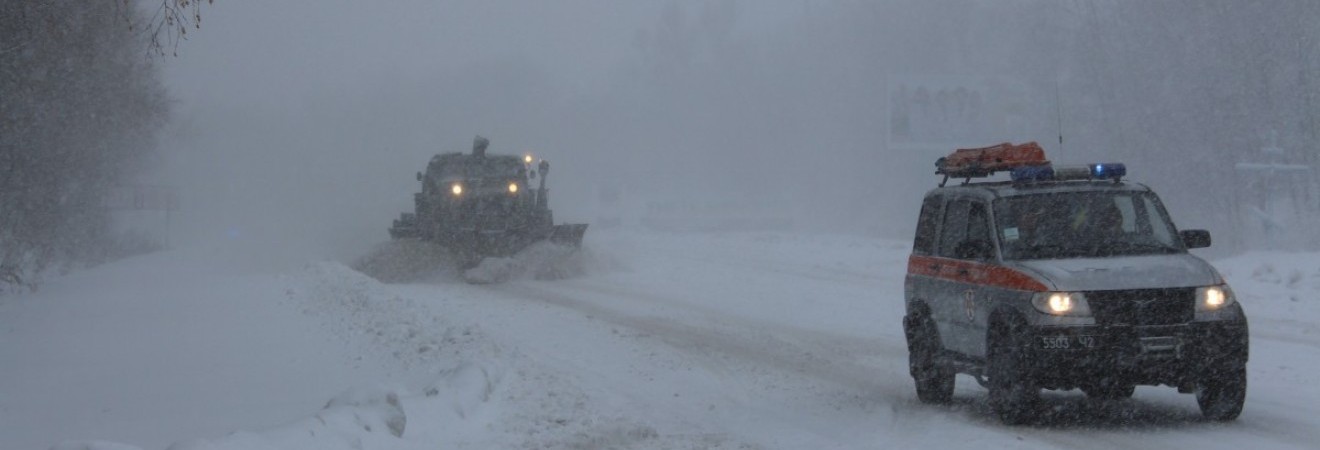 Трассы Украины заблокированы снегом 1
