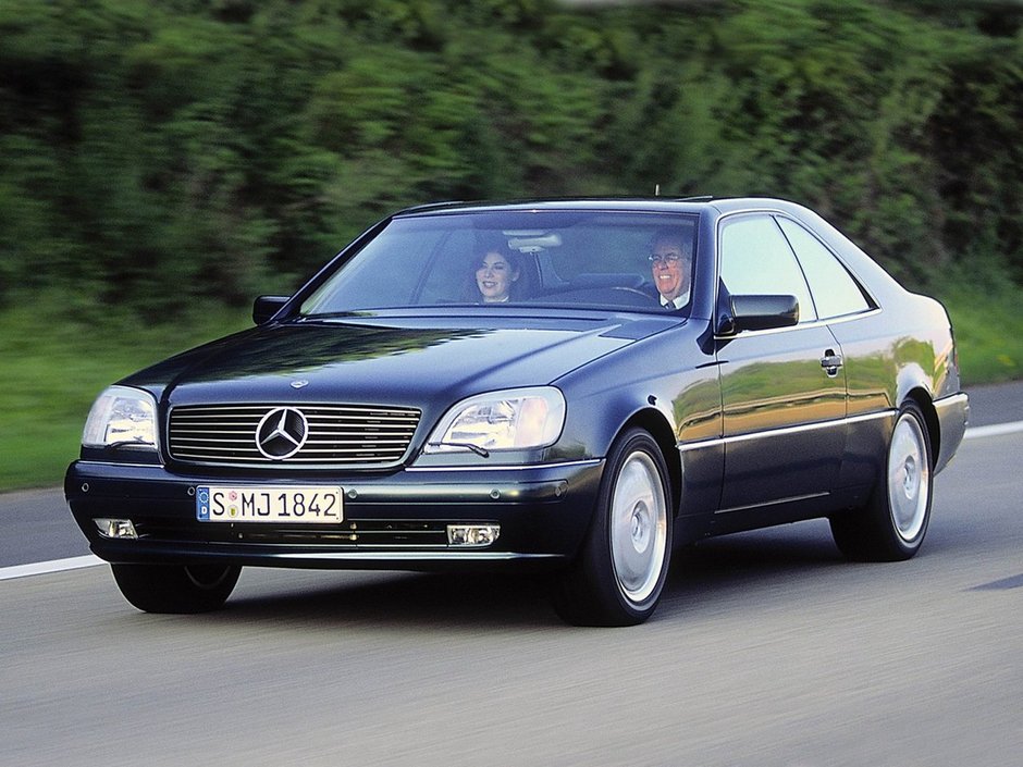 В марте 2016 года, популярной модели Mercedes-Benz исполнилось 25 лет 1