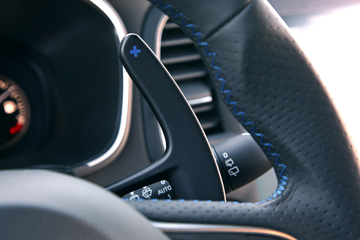 «Компактный и притягивающий восторженные взгляды»: тест-драйв Renault Megane GT 8