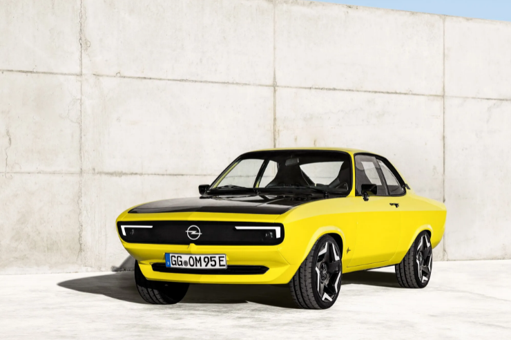 Opel презентовал электрический рестомод Manta 1