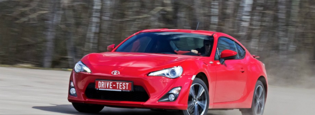 Toyota GT86 2.0 AT (200 л.с.)