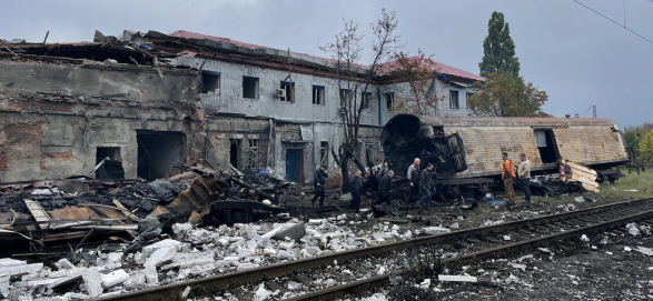 Россия ударила по вагонам рефрижераторам в Харькове