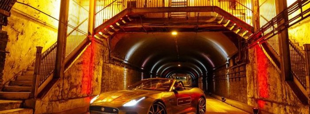 Для проезда Jaguar F-TYPE SVR в США перекрыли знаменитый тоннель