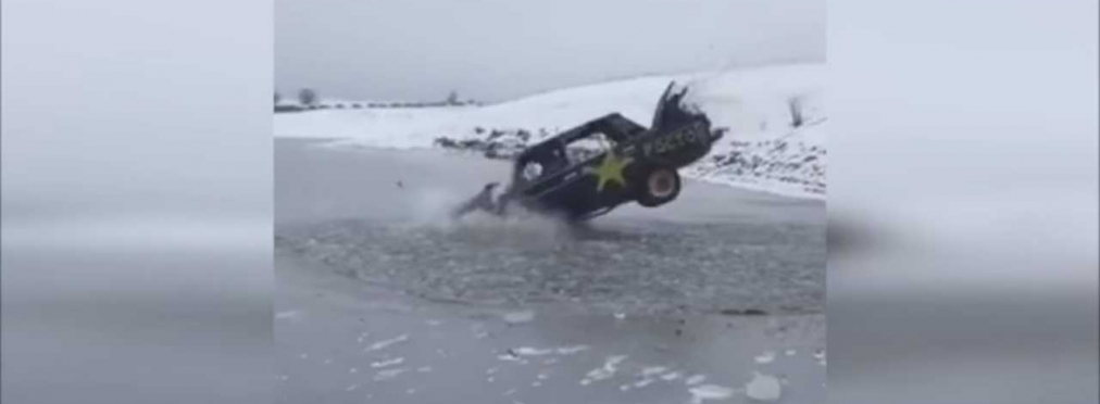 Сумасшедший русский прыгнул на горящей машине в ледяное озеро