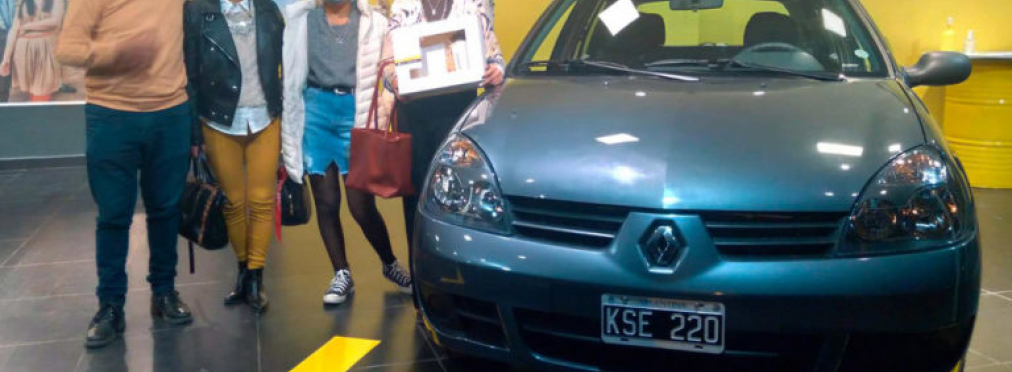 10 лет в автосалоне: Renault Clio наконец обрел владельца