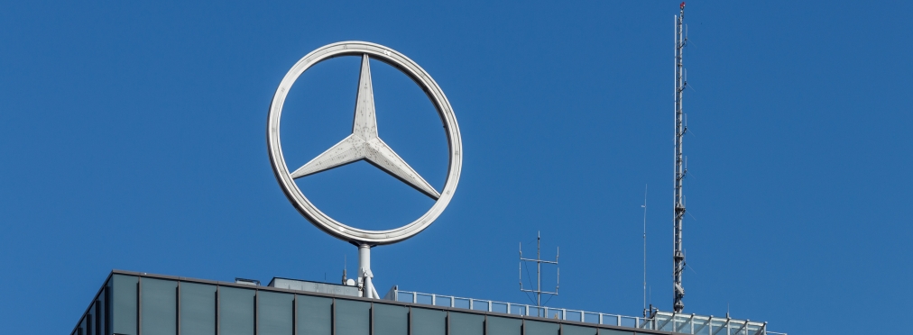 В Германии загорелся офис компании Mercedes-Benz