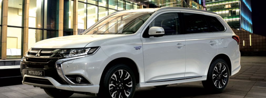 Нацполиция «пересядет» на Mitsubishi Outlander PHEV