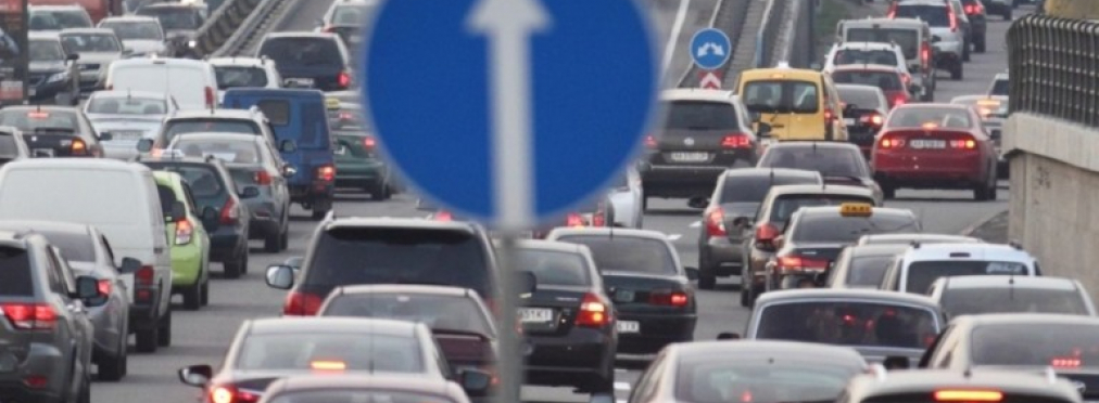 В Украине хотят сделать платными дороги общего пользования