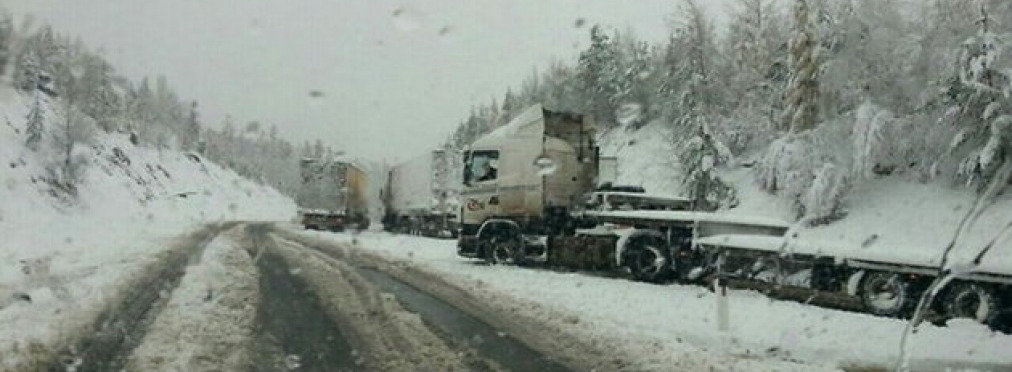 Трассы Украины заблокированы снегом