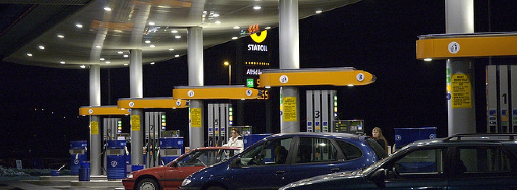 Согласно официального заявления, бензин должен дешеветь дальше