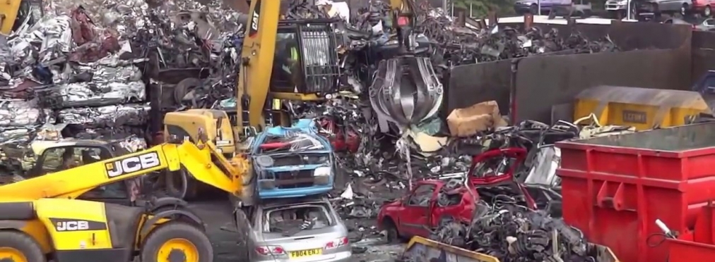 Филиппинские власти продолжают уничтожать дорогие автомобили