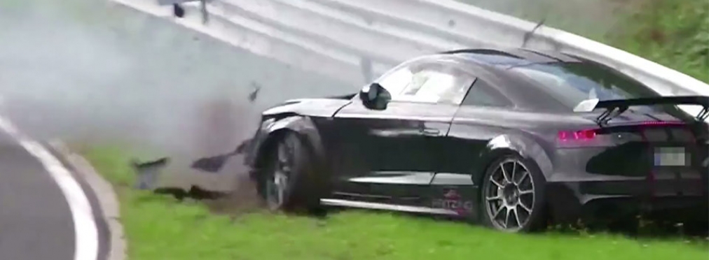 Во время испытаний пилот разбил Audi TT RS