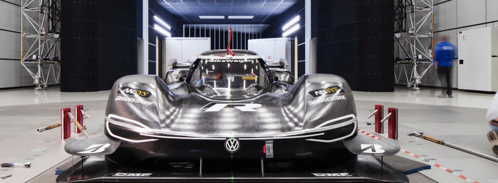 Volkswagen показал гоночный электрокар для рекорда на «Нюрбургринге»