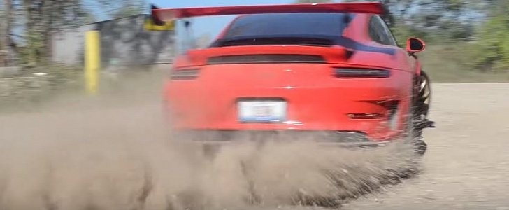 Porsche 911 GT3 RS не сплоховал на пыльном гравии