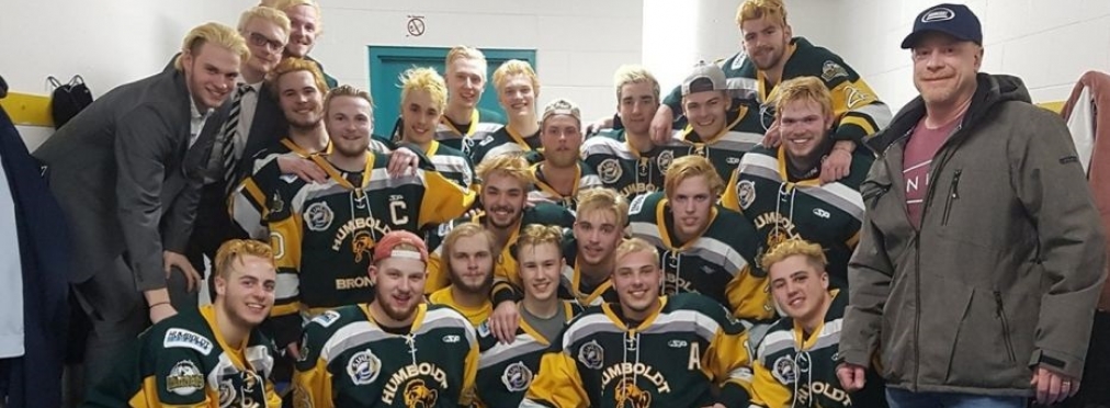 В ДТП в Канаде погибли юные хоккеисты