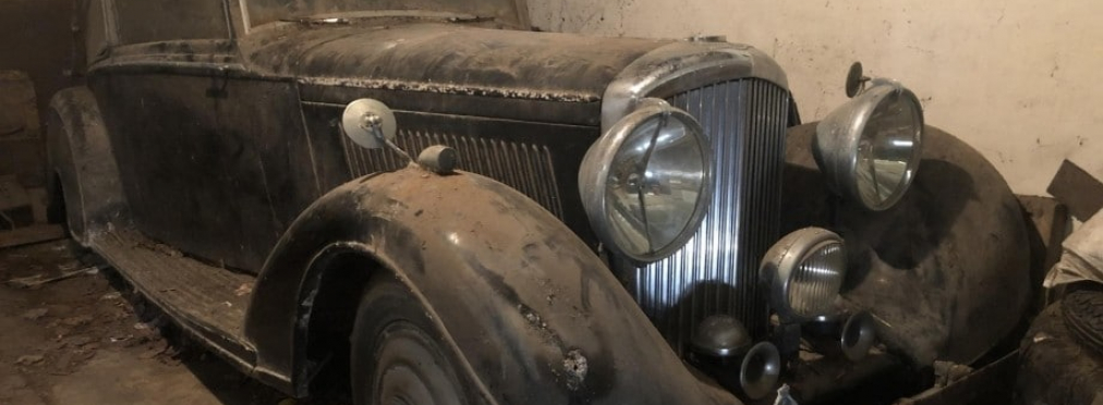 Раритетный Bentley 30-х более полувека простоял в полузаброшенном сарае