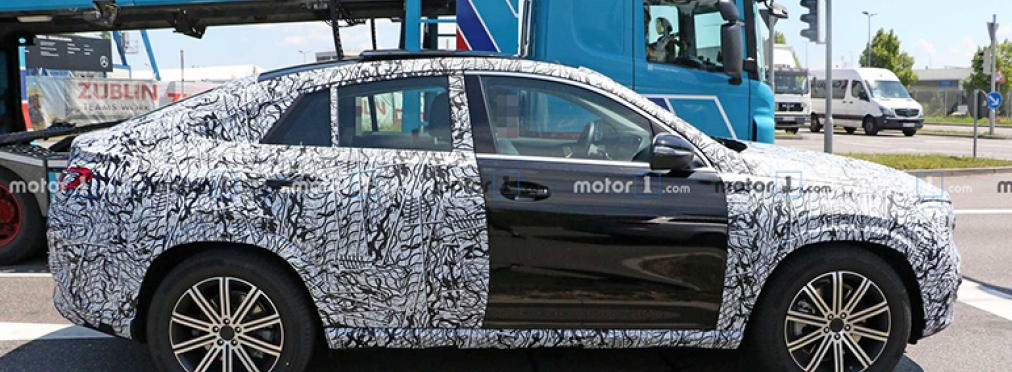 Mercedes-Benz снимает камуфляж с GLE Coupe