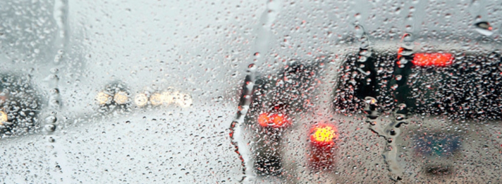Гидрометцентр сообщил водителям о штормовом предупреждении: на трассах ожидается сильный гололед