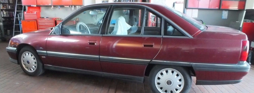 В гараже нашли 25-летний Opel Omega почти без пробега
