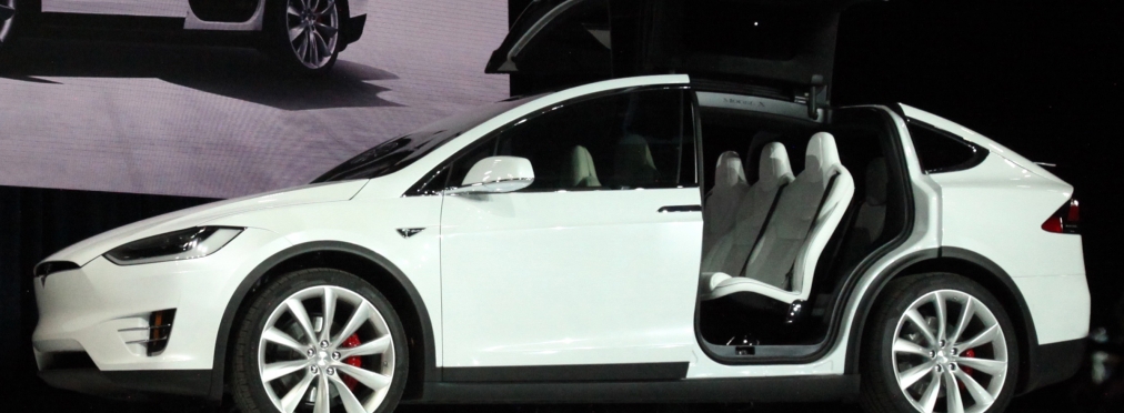 Владельцы Tesla Model X разочаровались в автомобиле