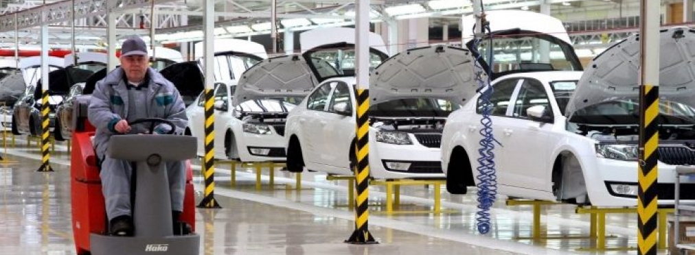 За прошлый месяц украинские автопроизводители выпустили более 300 машин