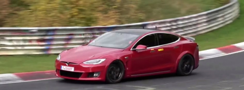 Видео: Tesla продолжает готовиться к рекорду на Нюрбургринге