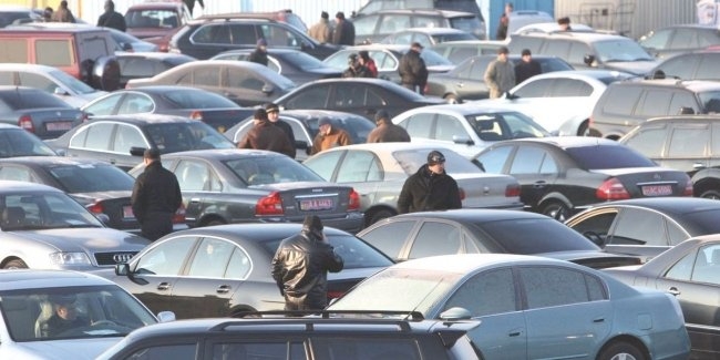 Импорт б/у авто в Украине вырос до фантастических размеров