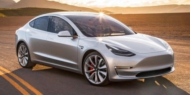 Tesla начала производить по 1 000 электромобилей Model 3 в день