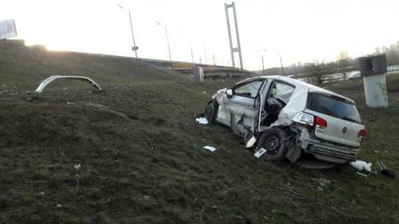 В Украине водителя Volkswagen спасла от гибели подушка безопасности