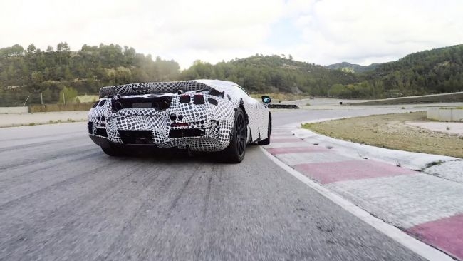«Красивое торможение»: остановка модели McLaren с 200 км/ч за 4,6 сек
