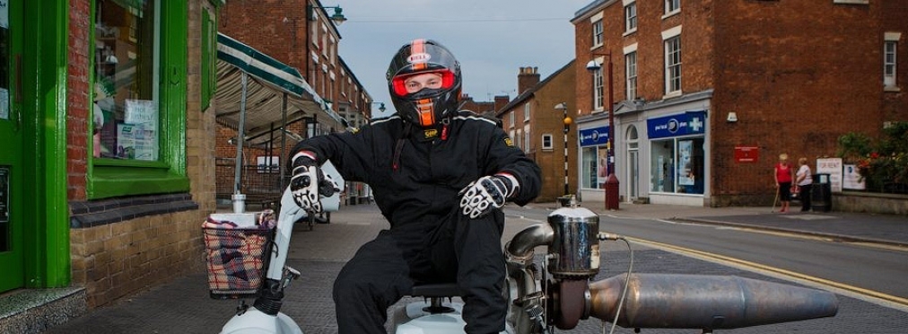 В Британии построили сверхскоростной скутер для инвалидов