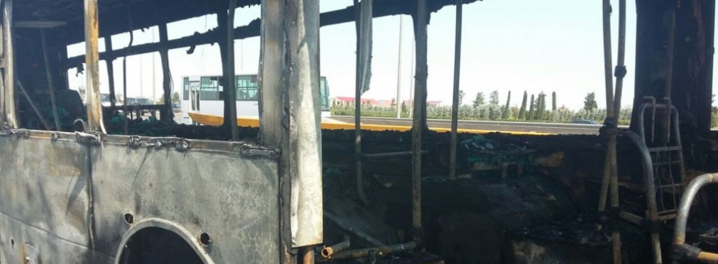 В Казахстане сгорел автобус с пассажирами – 52 человека погибли