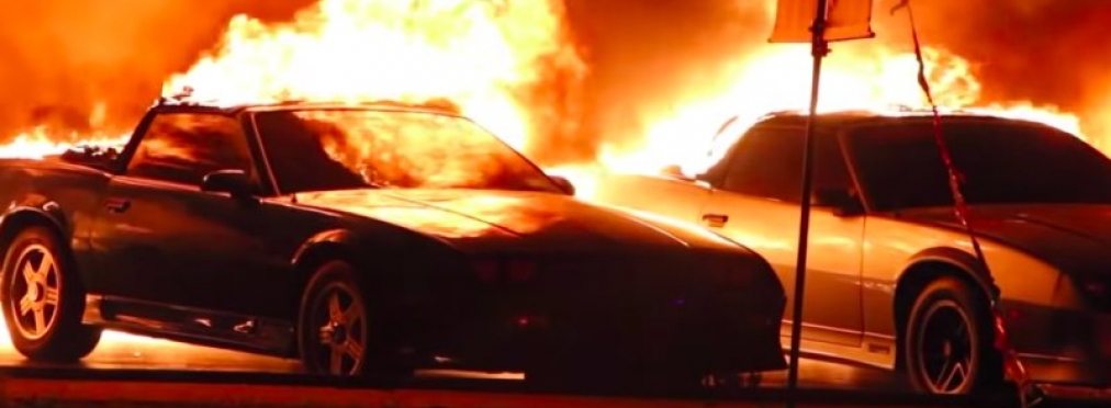Десятки редких авто сгорели на съемках сериала