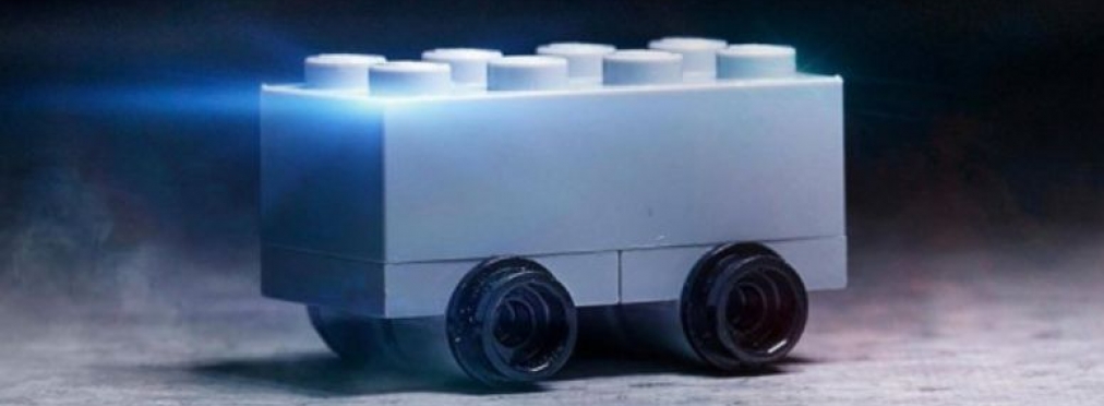Компания Lego высмеяла электрический пикап Tesla